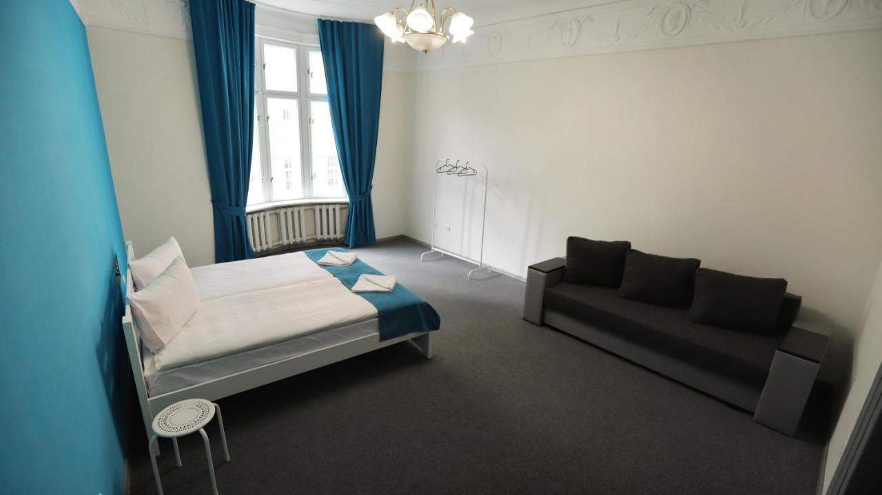 Family Hostel Lviv Ngoại thất bức ảnh