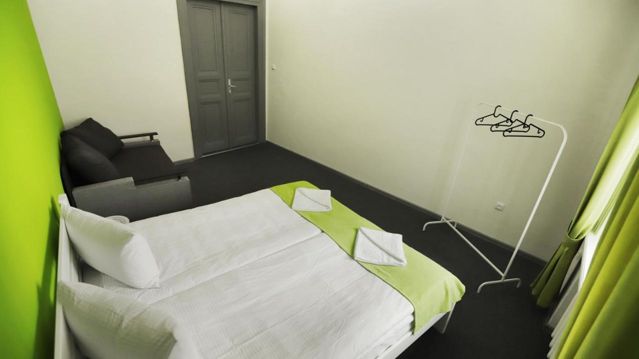 Family Hostel Lviv Ngoại thất bức ảnh